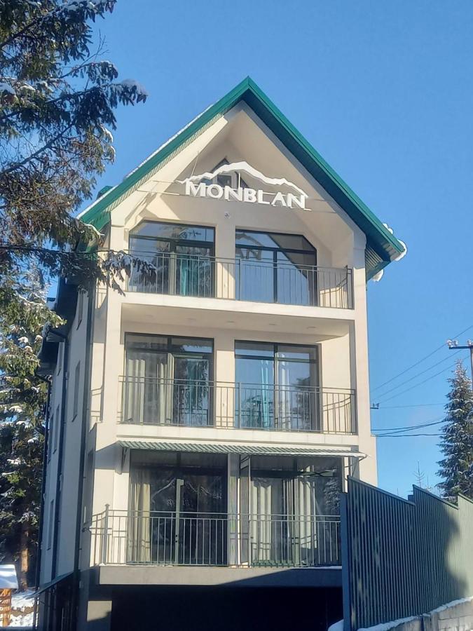 Отель Monblan Yablunytsia Buitenkant foto