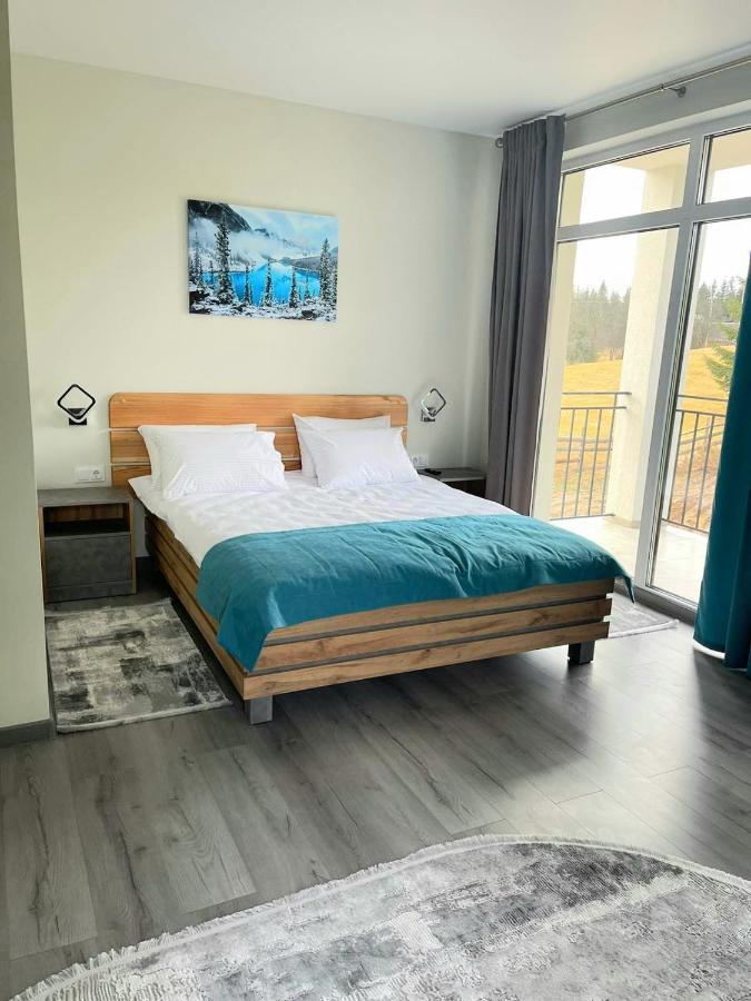 Отель Monblan Yablunytsia Buitenkant foto