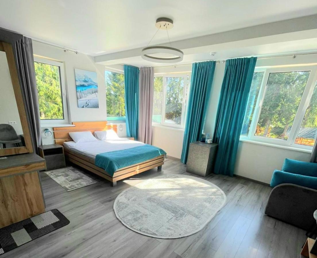 Отель Monblan Yablunytsia Kamer foto